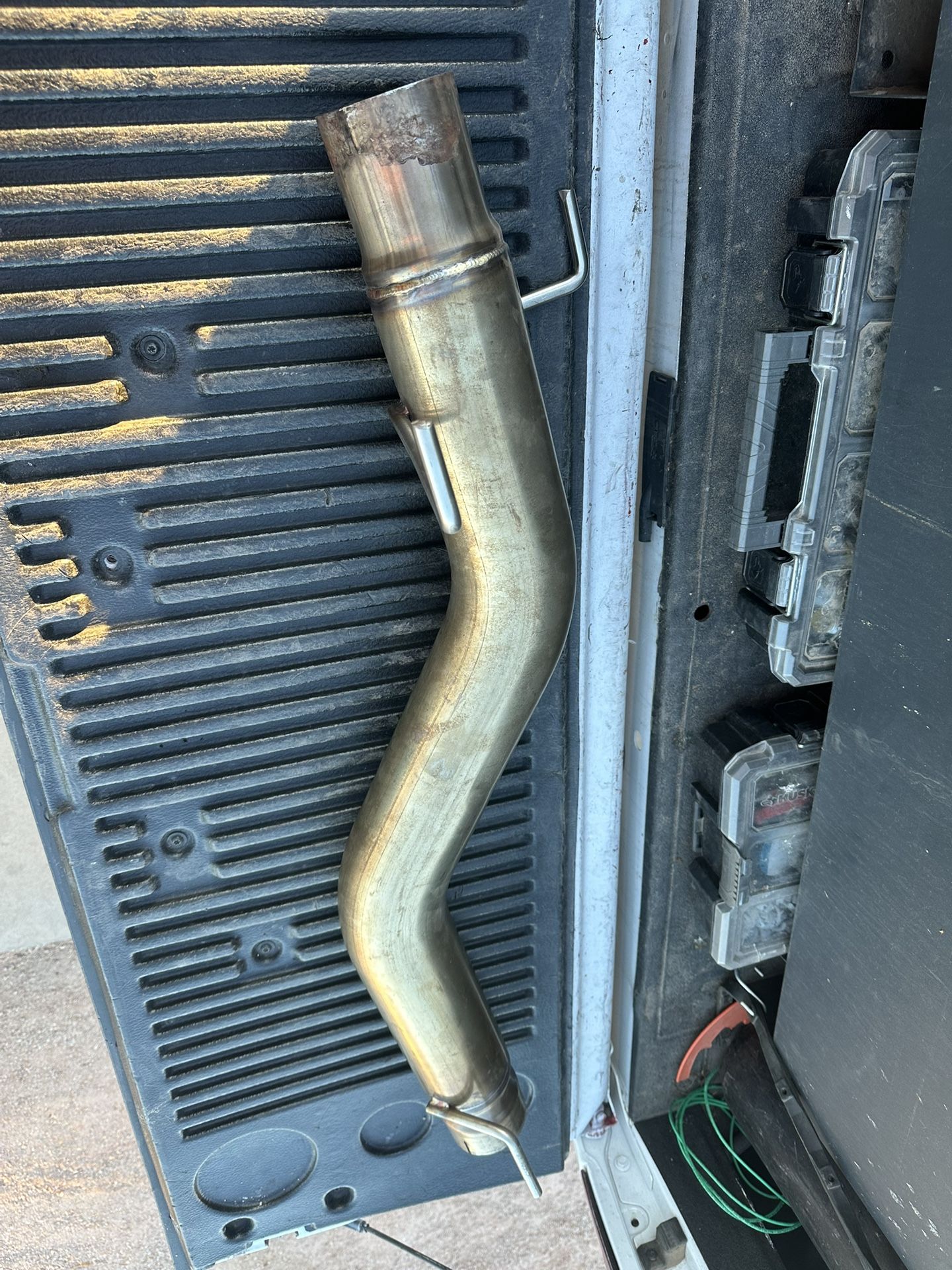 Ram exhaust