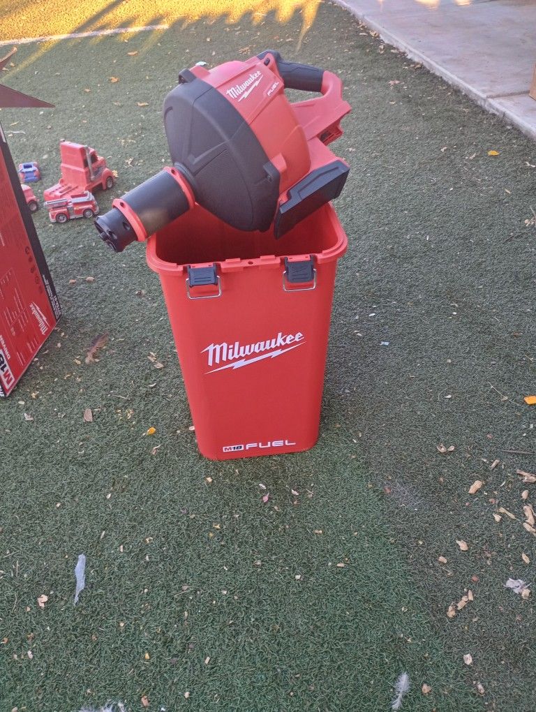 Milwaukee M18 Fuel Solo Herramienta
