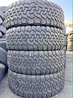 275/65/20 Bfgroodrich Selling a set of 4 tires in excellent condition 🫡