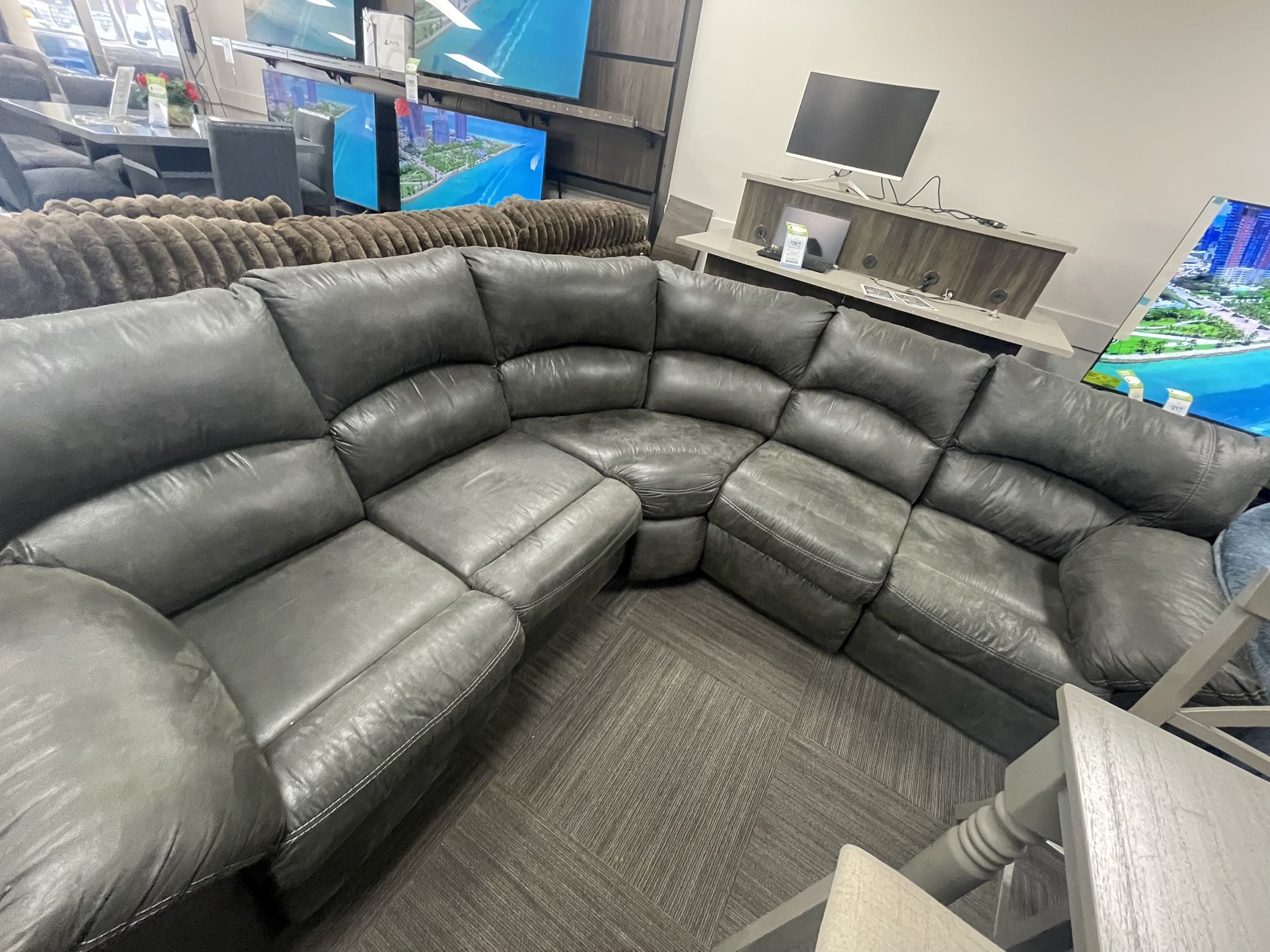 Reclining Sectional