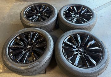 22” Cadillac Escalade OEM Factory gloss Blk wheels tires