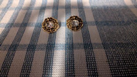 Ear rings