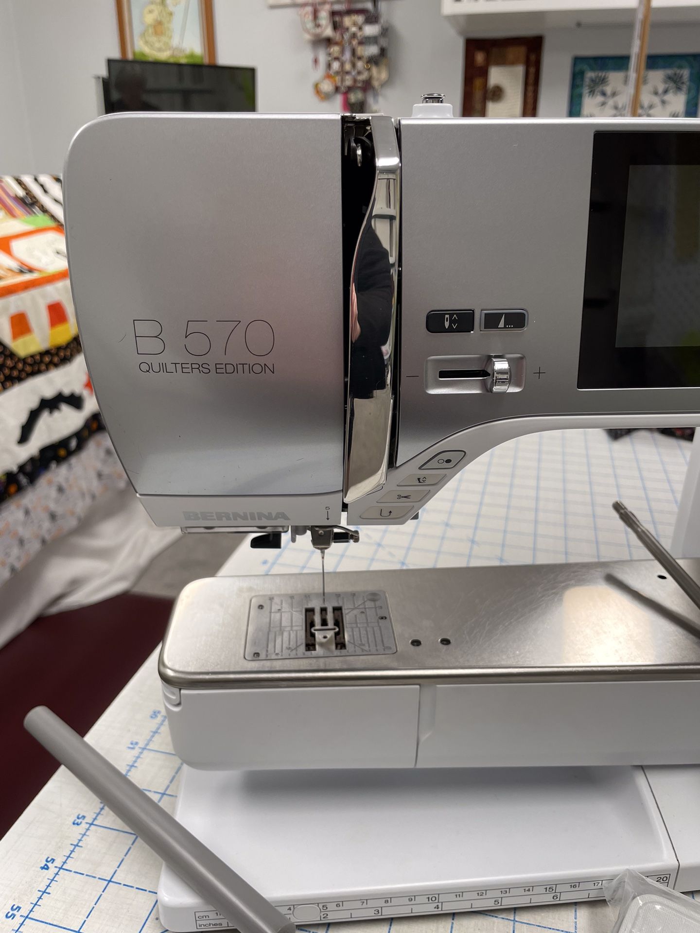 Bernina 570QE