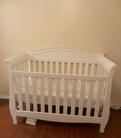 Baby crib