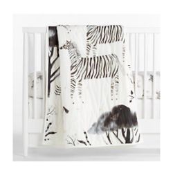 Crate & Barrel Zebra Safari Baby Crib Quilt 