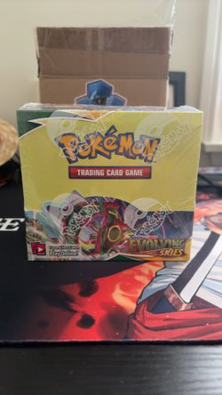 Pokemon: Evolving Skies Booster Box w/acrylic case