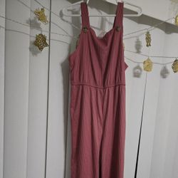 Size 6x/7   Cute girl jumpsuit pink
From Smoke free and pet Free home
Great for school and parties
Great and affordable for Children, Anniversary, Bir
