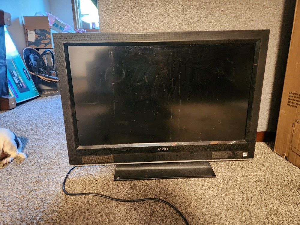 VIZIO VO320E 32-Inch ECO 720p LCD HDTV