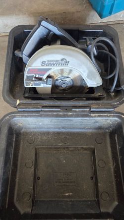 Circular Saw w/ hard case