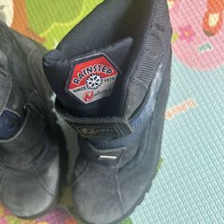 Snow Boots Kids Size 11 US