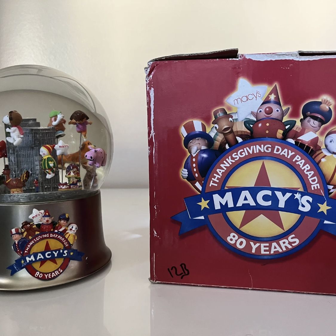 Macy's Thanksgiving Day Parade 80 Year Musical Home Decorative Snowglobe