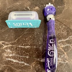 Gillette Venus Deluxe Smooth Swirl Women's Razor Handle