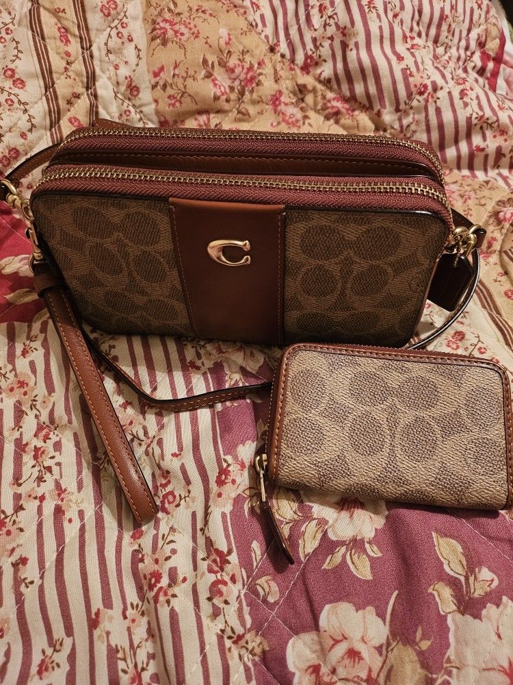 Coach Purse And Credit Card Wallet For Sale $200 Firm Price