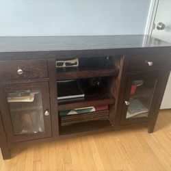 Entertainment Center/TV Stand