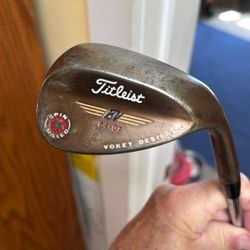 Hard To Find Titleist 64 Degrees Wedge Golf Clubs 