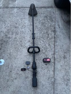 Weed Trimmer / Battery / Charger /Ext