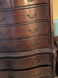 Dark Wood bedroom furniture set