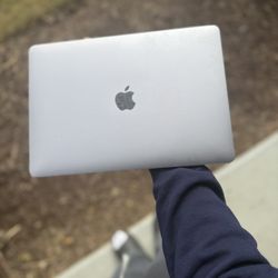 MacBook Pro-EXCELLENT condition 