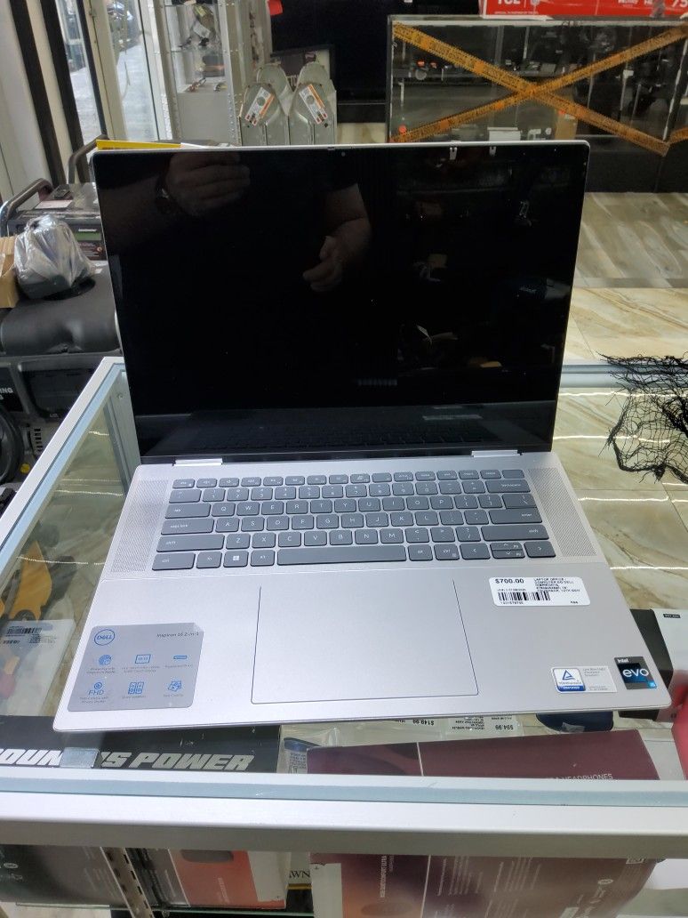 Dell Inspiron 15 Touchscreen 12th Gen