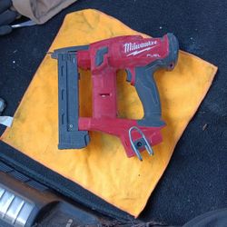 Milwaukee Stapler 