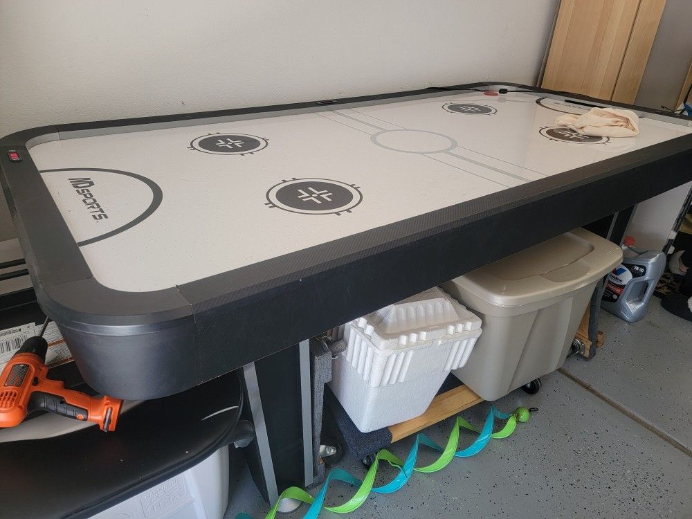 MD SPORTS 2N1 AIR HOCKEY TABLE + PING PONG (ACCESSORIES INCLUDED)