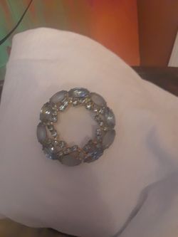 Vintage costume jewelry brooch.
