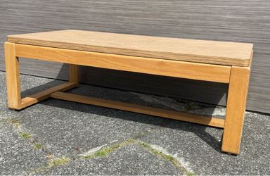 Matching coffee and end table- Northeast Tacoma near Cedar Irons Golf course