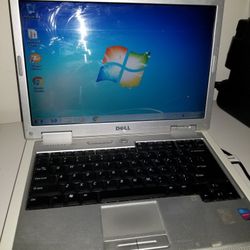Dell Laptop Windows 7. 