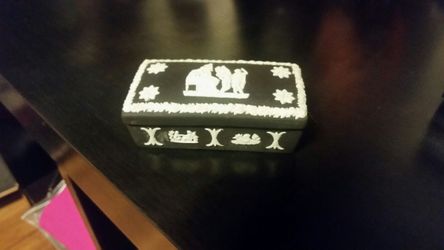Wedgwood trinket box