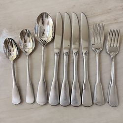 ONEIDA Colonial Boston-Glossy Stainless Flatware Set of 16 Sss Fiddle Tip 18/8