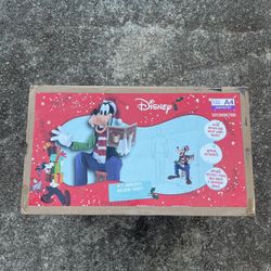 Disney 4 ft. Animated Holiday Goofy Animatronic Home Depot A4