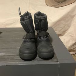Kids Snow Boots Size 1