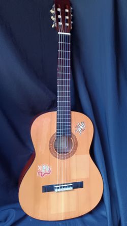 Hohner classical style guitar