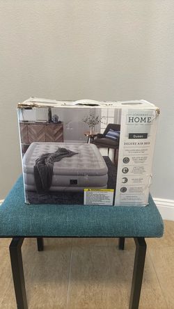 JCPenney Home Queen Deluxe Air Bed