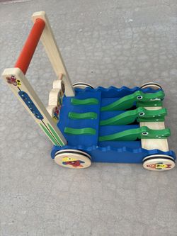Melissa & Doug Deluxe Chomp and Clack Alligator Wooden Push Toy and Activity Walker for Toddlers