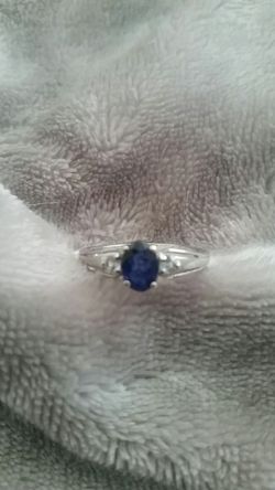 Madonna sapphire size 7 in sterling silver