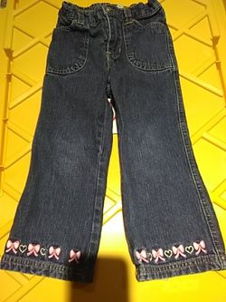 Girl jeans size 3t $2