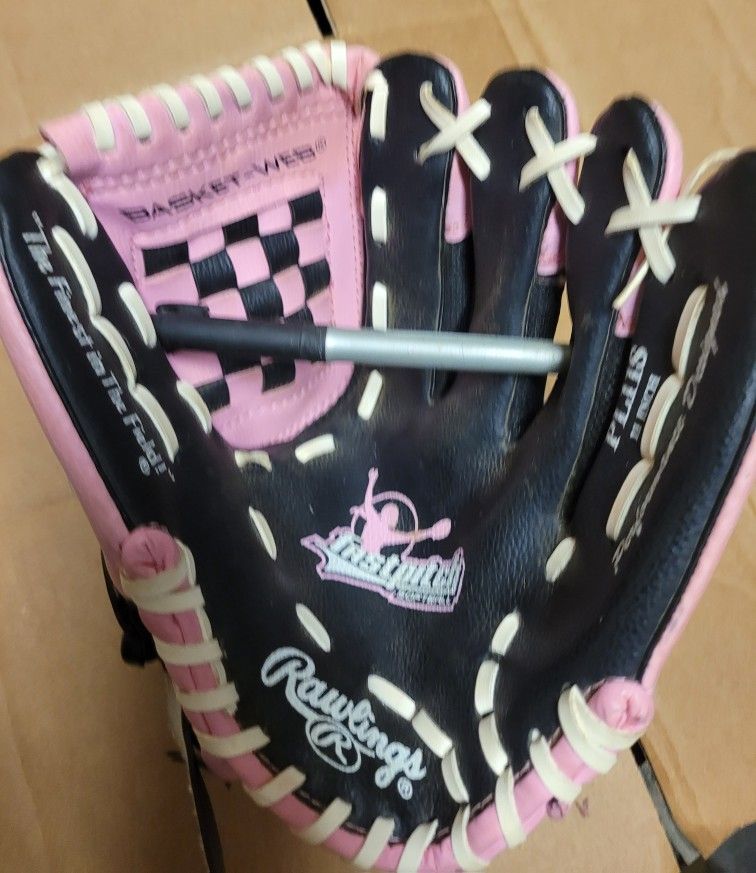 Rawlings PL11S Fast Pitch Softball Glove 11" Youth Right Hand Throw