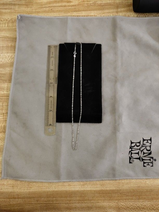14k Genuine White Gold Chain New 16" Length This Is Nice