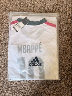 ⚽ 2026 Real Madrid Mbappé #10 Jersey – Brand New