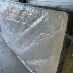 Twin XL mattress 