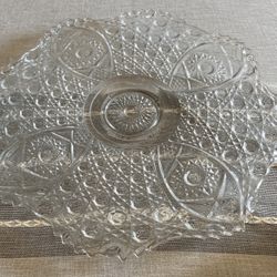 L. E. Smith Daisy and Button Underplate