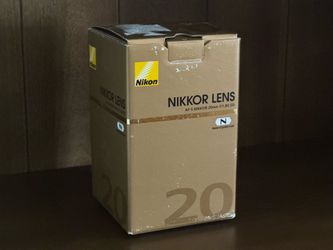 Nikon AF-S FX NIKKOR 20mm f/1.8G ED Fixed Lens with Auto Focus for Nikon DSLR Cameras