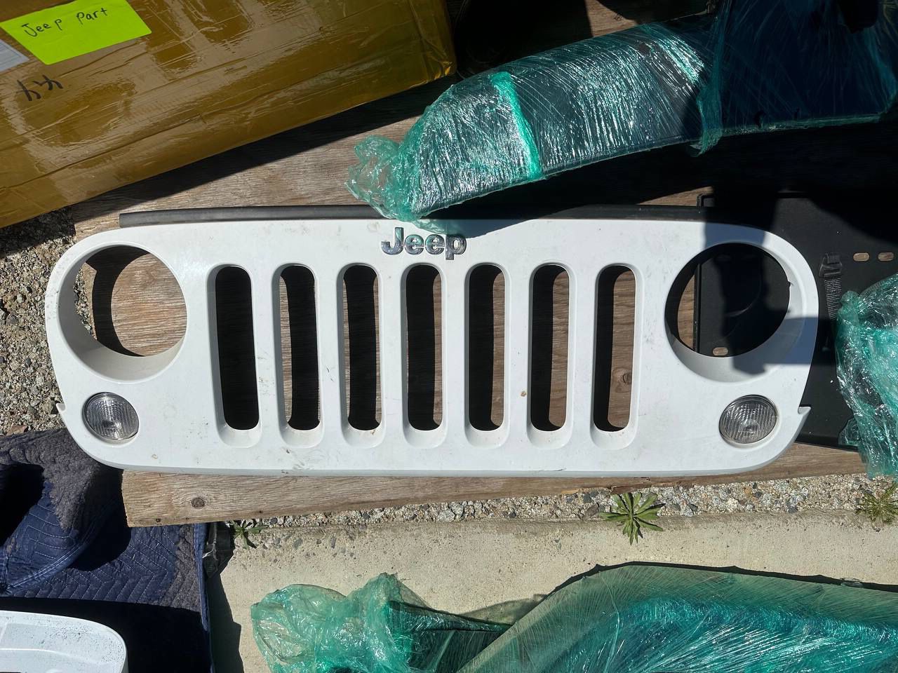 2016 Jeep Wrangler JK (JKG) Front Hood Grille CB1158AC OEM Stock Factory 