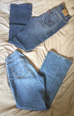 Levi jeans!!