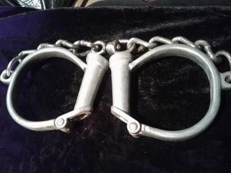 Metal brackets n chains