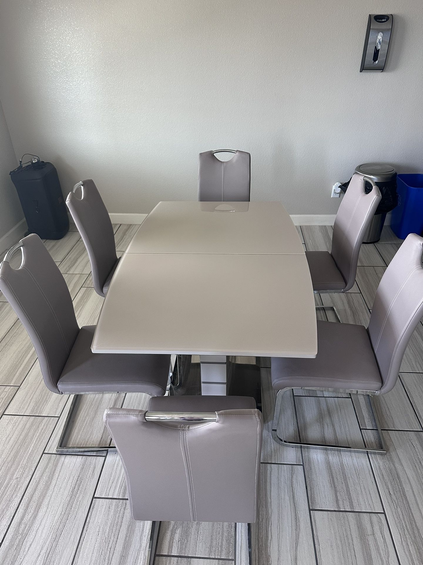 Dining Room Set