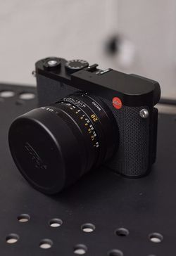 Leica Q3 Trade Only 