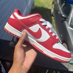 Gym red dunks 