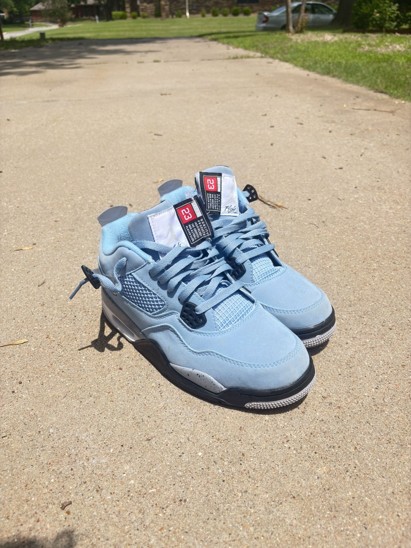JORDAN 4 UNC